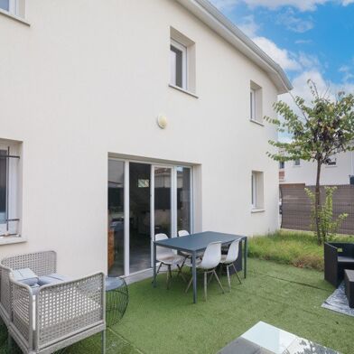 Maison 4 pièces 328290 €