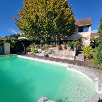 Maison 5 pièces 299000 €