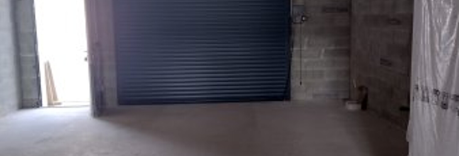 Commerce  200 m² à louer à Saint-Estève (66240)