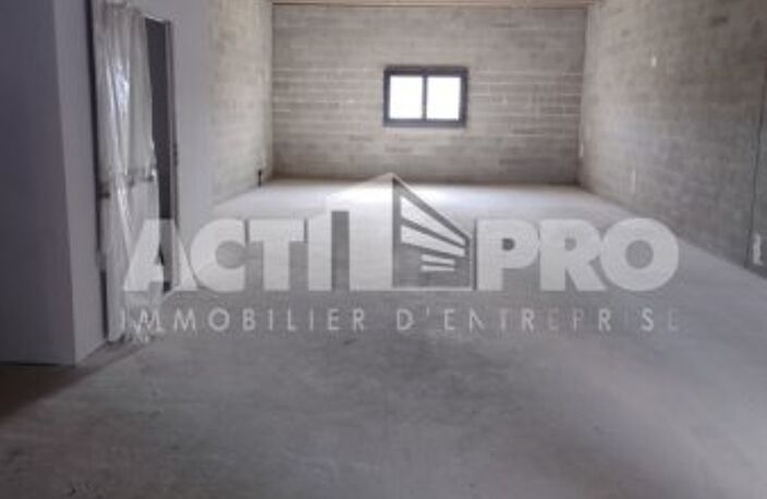 Entrepot à louer — photo 4