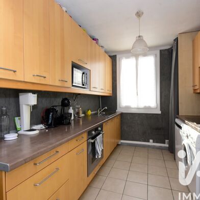 Appartement 4 pièces 180000 €