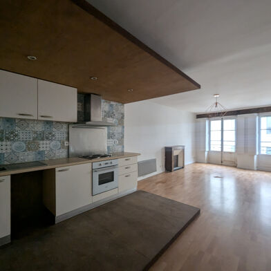 Appartement 3 pièces 750 €