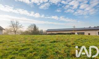 Terrain  745 m² à vendre à Saint-Geoire-en-Valdaine (38620)