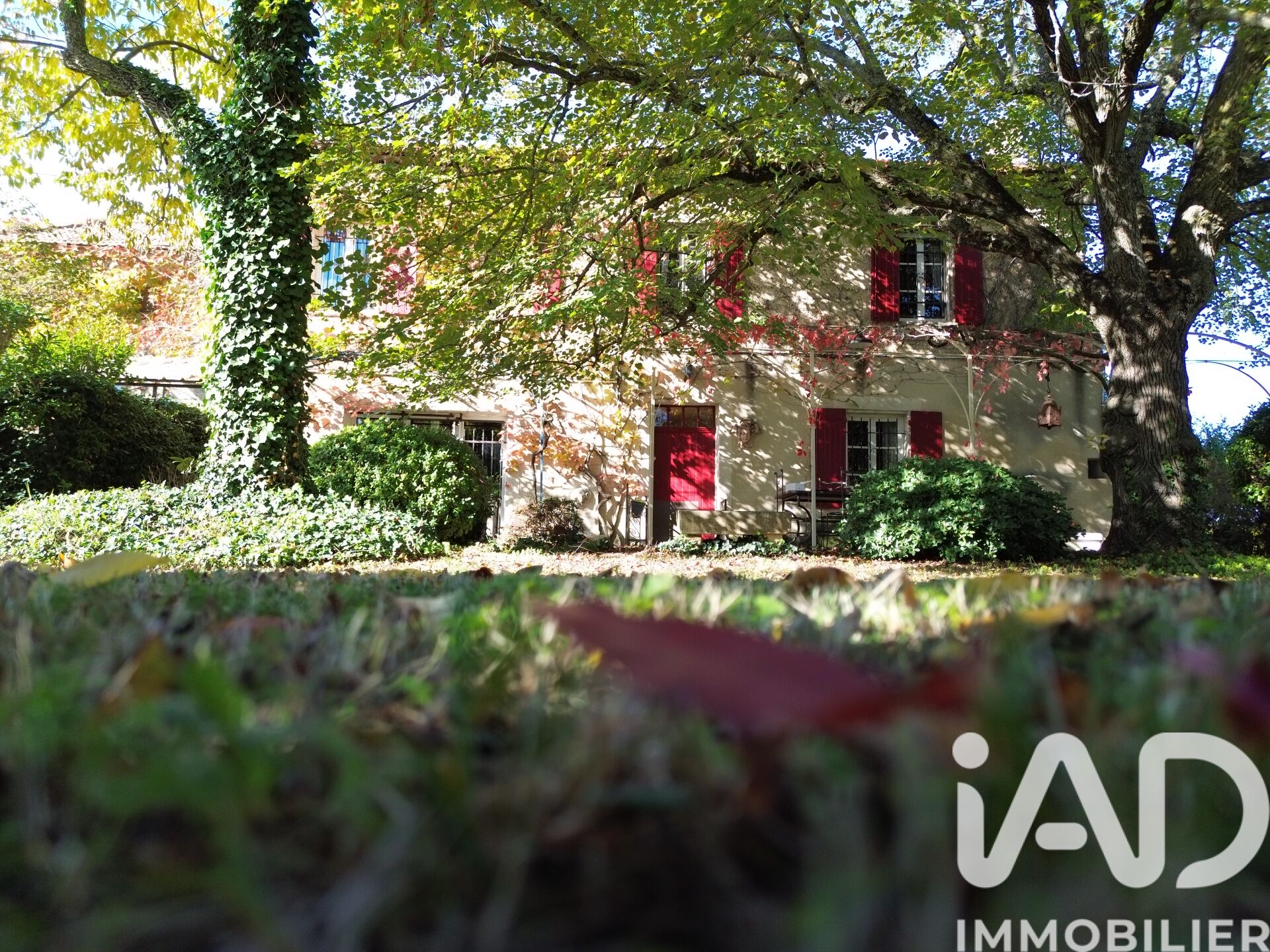 Pernes-Les-Fontaines - 250m² - 9p. - 5ch.