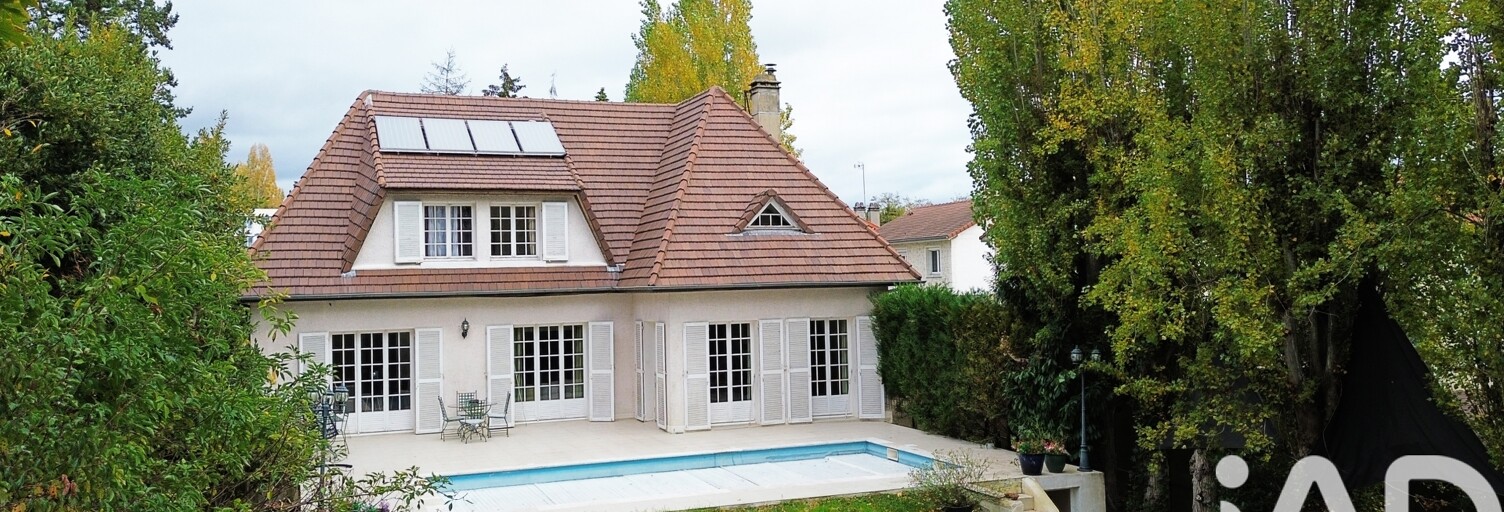 Maison 8 Pièces 211 m² à vendre à Chilly-Mazarin (91380)