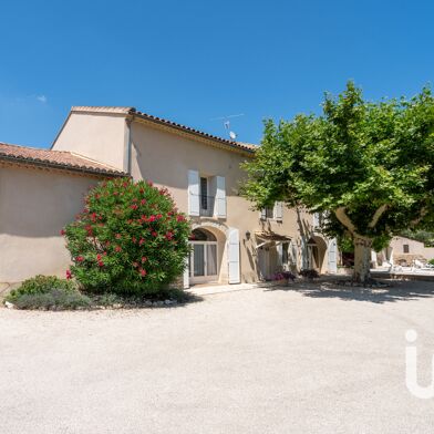 Maison 10 pièces 834000 €