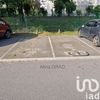 Garage  4500 €