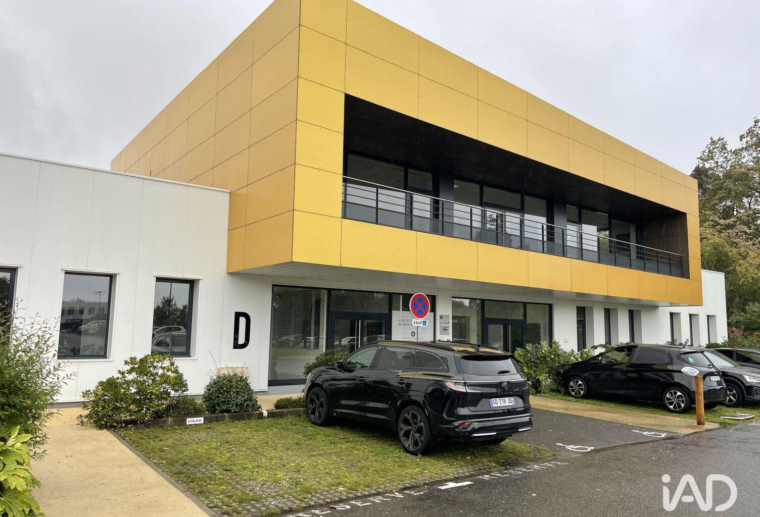 Location Bureaux 192 m&sup2; — photo 1