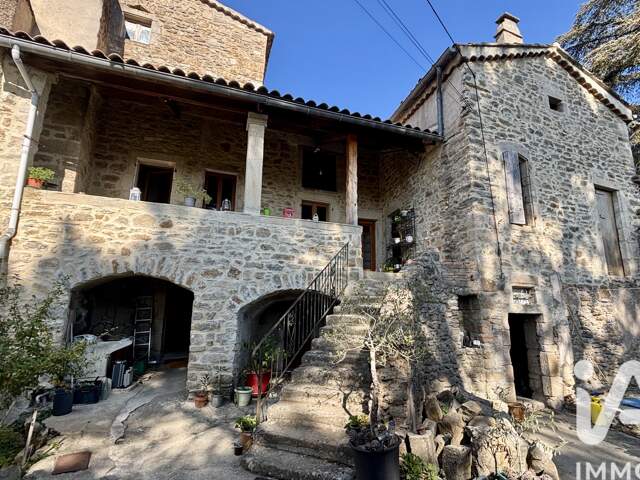 Vente Maison/villa 8 pièces — photo du bien