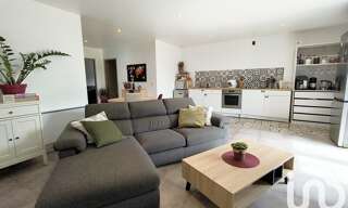 Immeuble  170 m² à vendre à Saint-Laurent-de-Chamousset (69930)