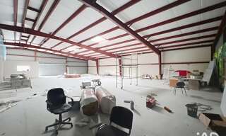 Commerce  430 m² à louer à Saint-Hilaire-de-Brethmas (30560)