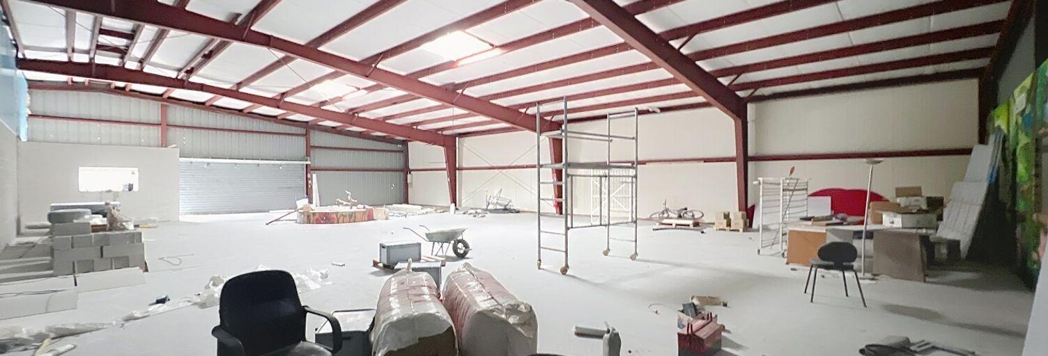 Commerce  430 m² à louer à Saint-Hilaire-de-Brethmas (30560)