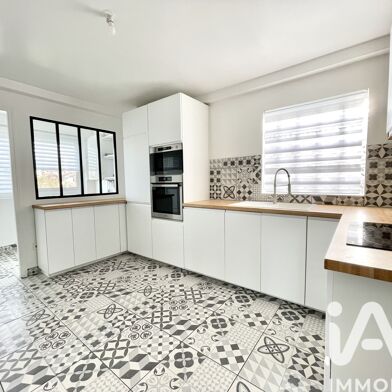 Appartement 4 pièces 312000 €