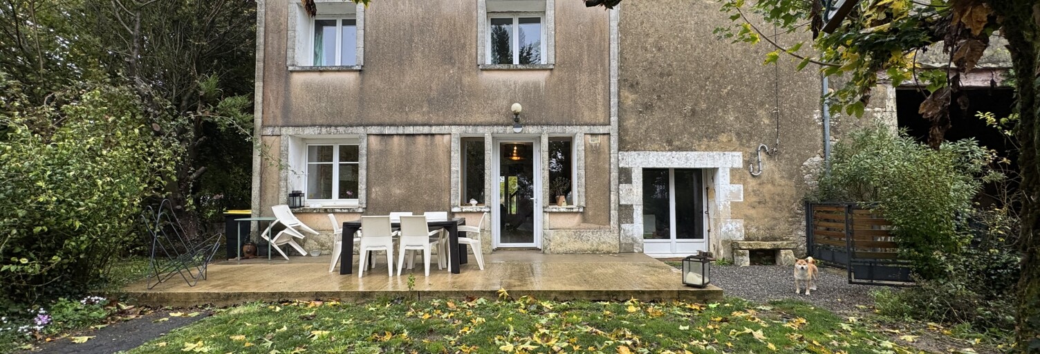 Maison 8 Pièces 233 m² à vendre à Couture (16460)