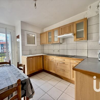 Appartement 5 pièces 155900 €