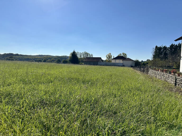 Terrain à bâtir de 1 794 m2 en plein coeur du béarn — photo 1