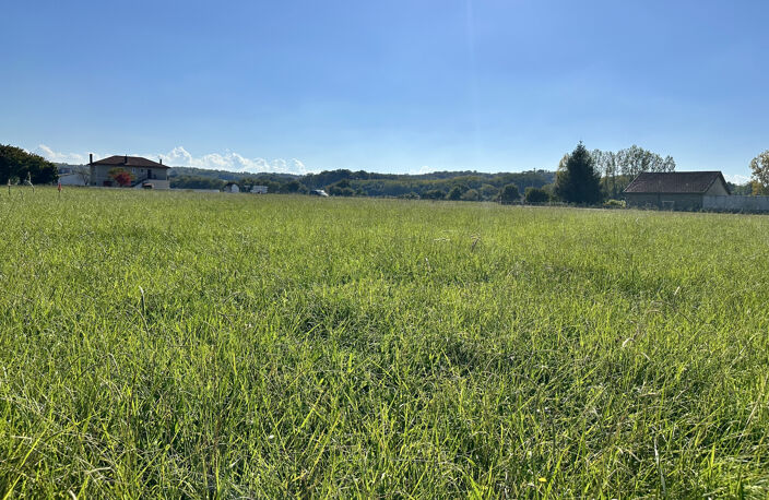Terrain à bâtir de 1 794 m2 en plein coeur du béarn — photo 2