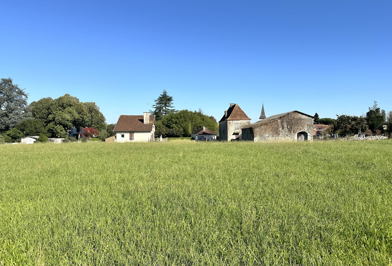 Terrain à bâtir de 1 500 m2 avec belle exposition à Abitain — photo 1