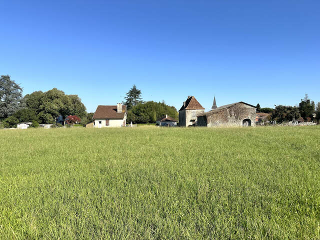 Terrain à bâtir de 1 500 m2 avec belle exposition à Abitain — photo du bien