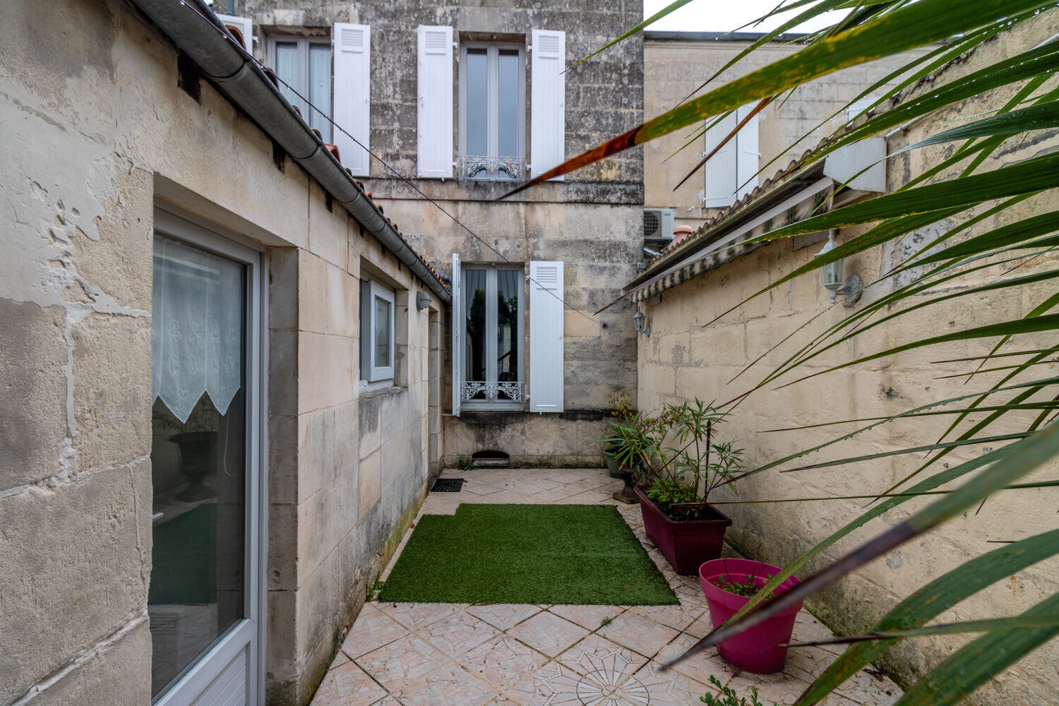 Villa / Maison  T4 à vendre Saintes 17100