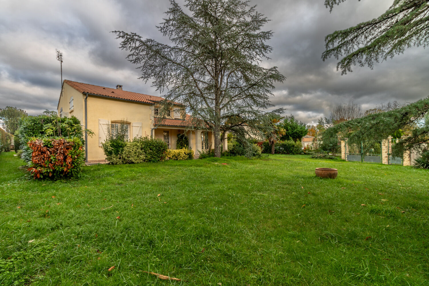 Villa / Maison  T5 à vendre Chapelle-des-Pots (La) 17100