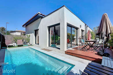 Maison 6 pièces 499000 €