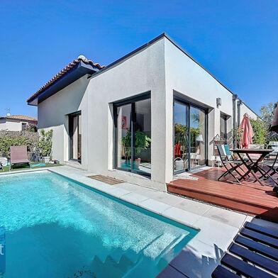 Maison 6 pièces 499000 €