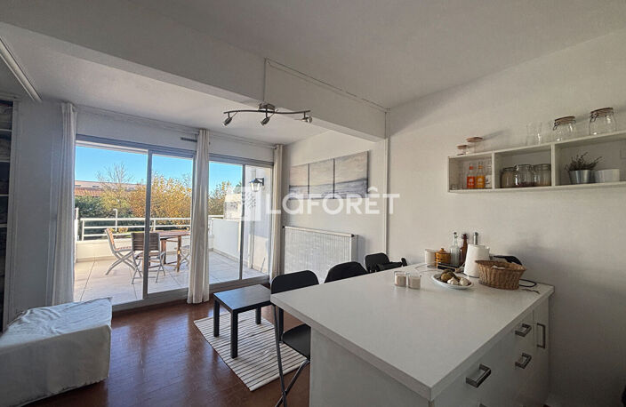 Appartement CARNON , Place de Parking et GARAGE — photo 3