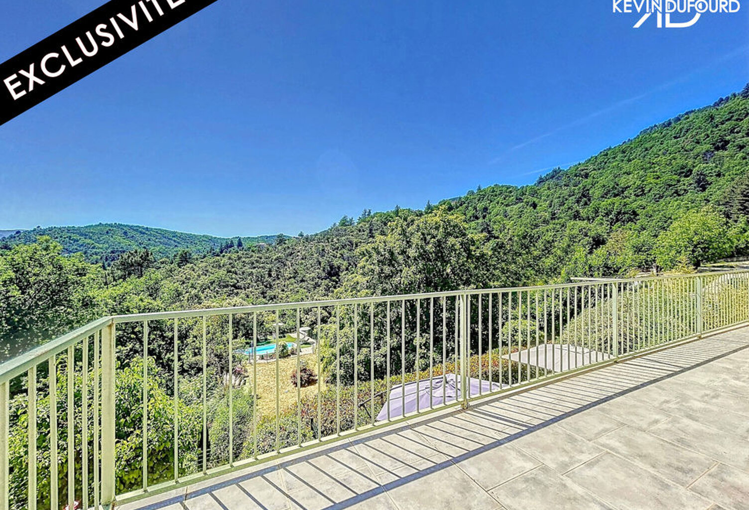 Maison avec 2 gîtes de 225 m² terrain de 2990 m² PISCINE à — photo 1