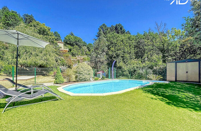 Maison avec 2 gîtes de 225 m² terrain de 2990 m² PISCINE à — photo 3