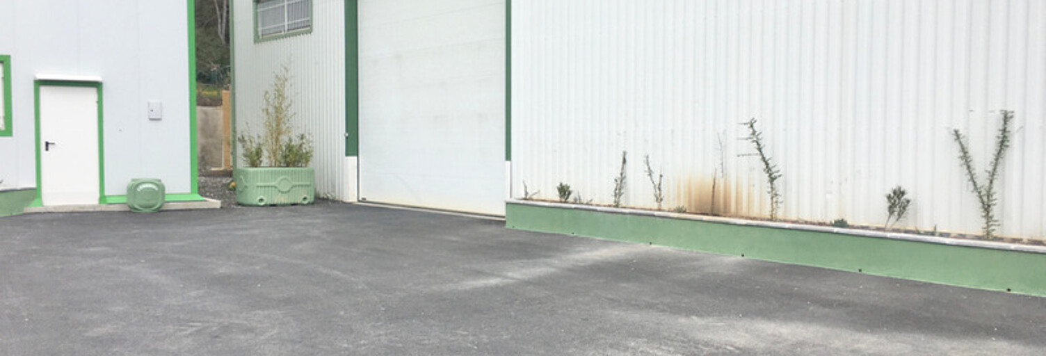 Bureau  667 m² à louer à Gémenos (13420)