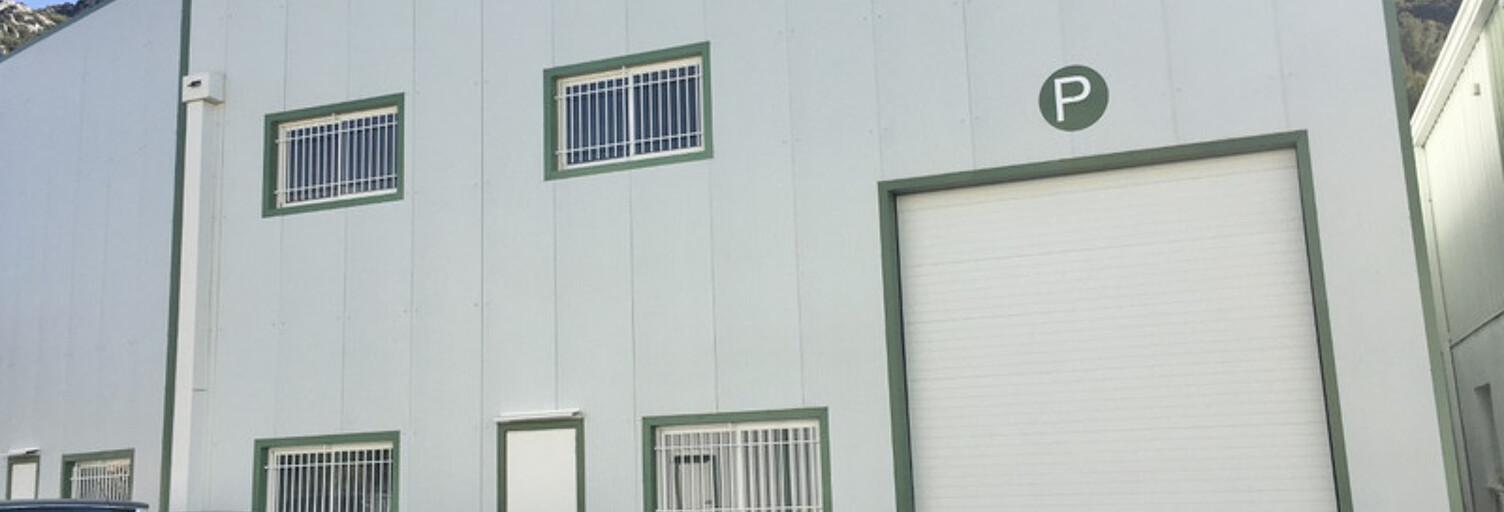 Bureau  1046 m² à louer à Gémenos (13420)