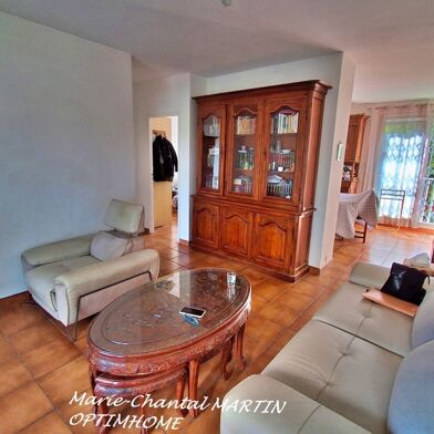 Appartement 4 pièces 132000 €