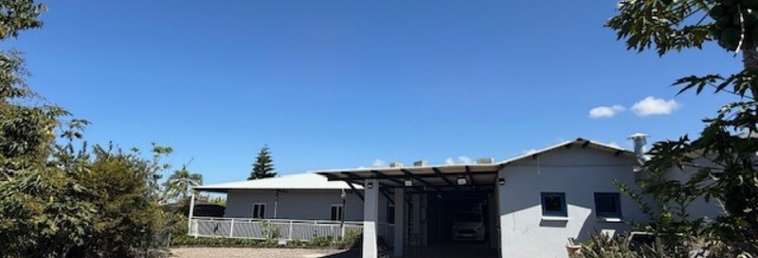 Maison 15 Pièces 400 m² à vendre à Saint-Pierre (97432)