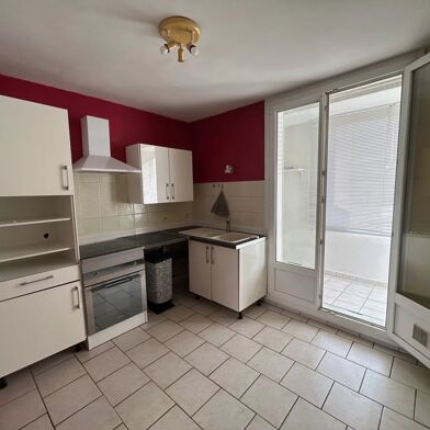 Appartement 3 pièces 646 €