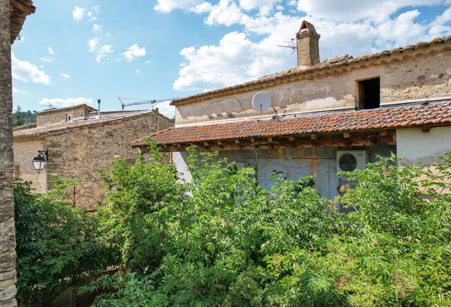 Propriété à rénover à 7km d'Uzès — photo 1