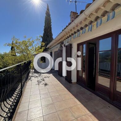 Appartement 4 pièces 332000 €