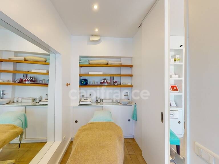 À VENDRE INSTITUT DE BEAUTÉ DANS ZONE COMMERÇANTE À SAINT-BARTHÉLEMY (97133) — photo 1