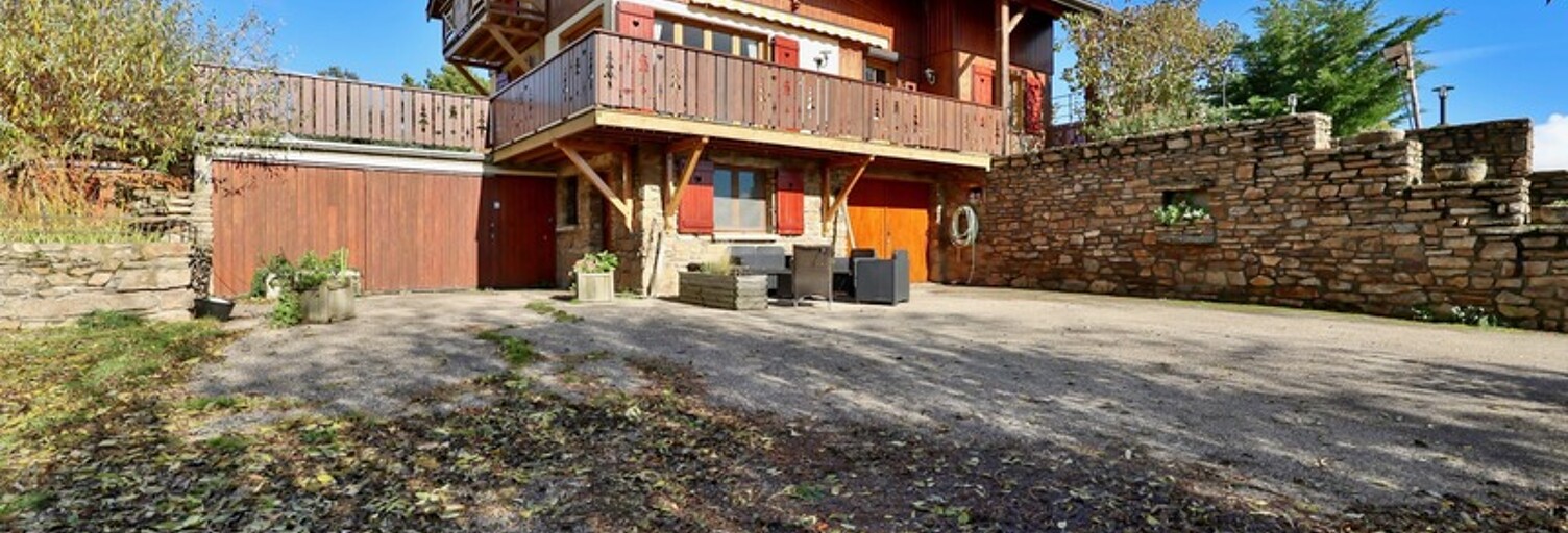 Maison 8 Pièces 142 m² à vendre à Saint-André-la-Côte (69440)