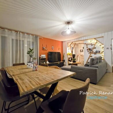 Appartement 4 pièces 275000 €