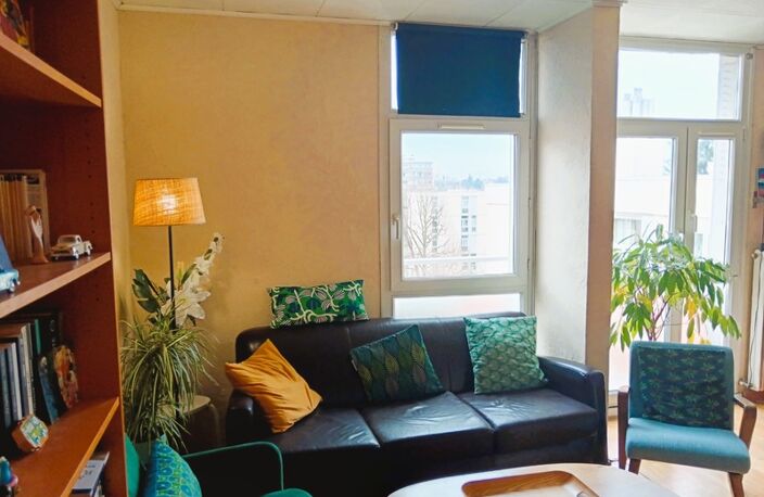 Appartement à vendre 4 pièces LYON 9EME ARRONDISSEMENT (69) — photo 2
