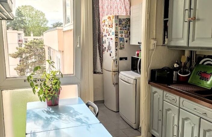 Appartement à vendre 4 pièces LYON 9EME ARRONDISSEMENT (69) — photo 3