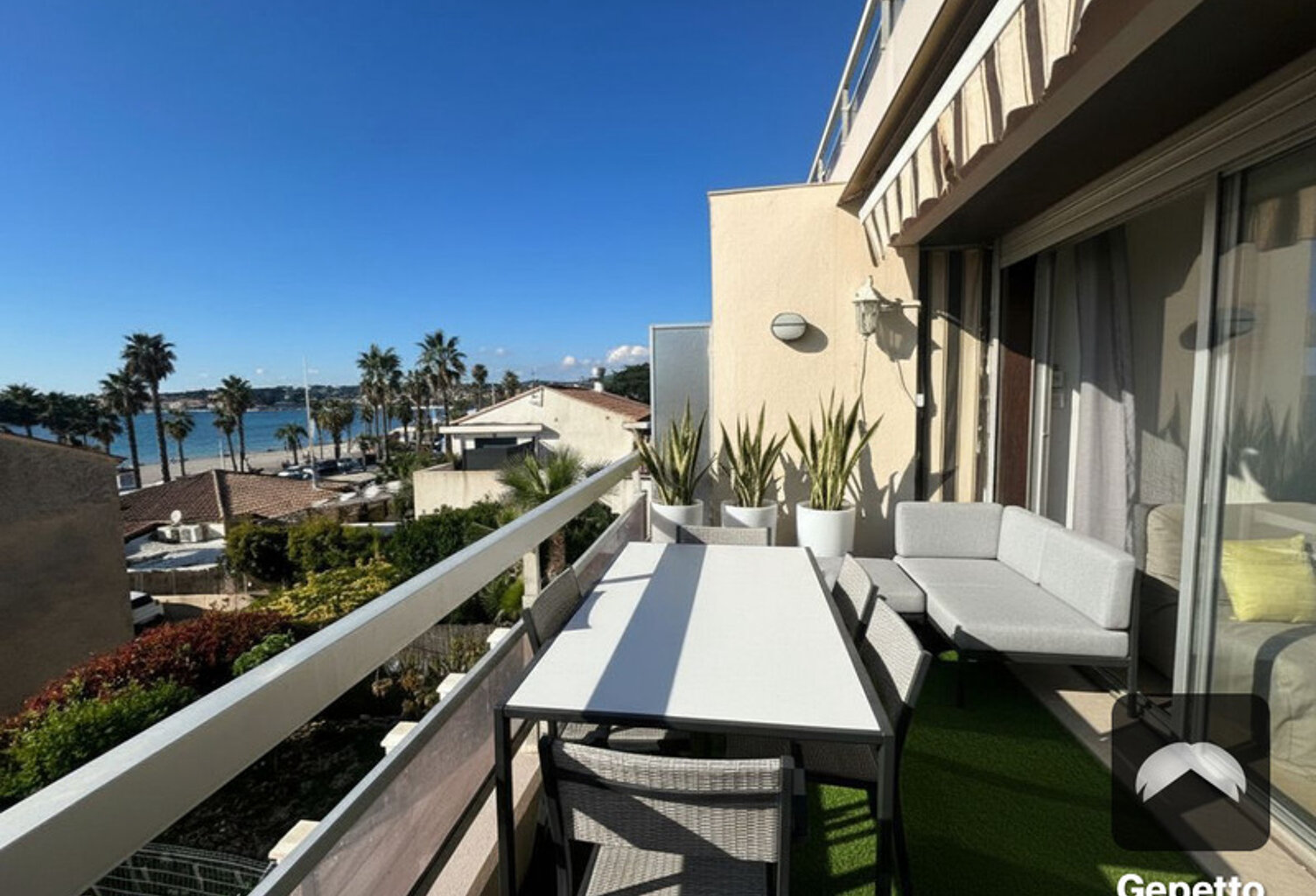 SIX FOURS LES PLAGES- QUARTIER LES LÔNES-T2 à 50m DE LA PLAGE — photo 1
