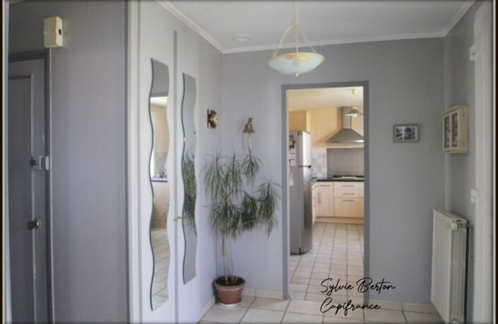 VAUJOURS Maison 4 pièces - 92 m2 avec sous-sol total — photo 3