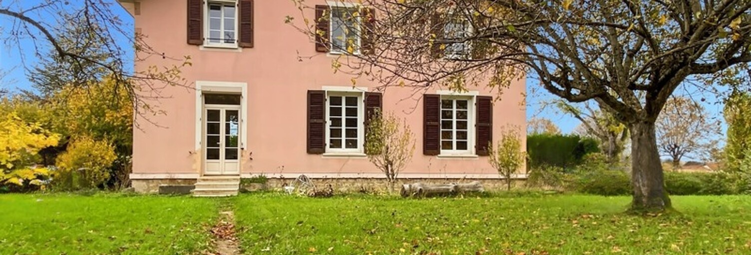 Maison 8 Pièces 212 m² à vendre à Cuiseaux (71480)