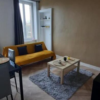 Appartement 2 pièces 900 €