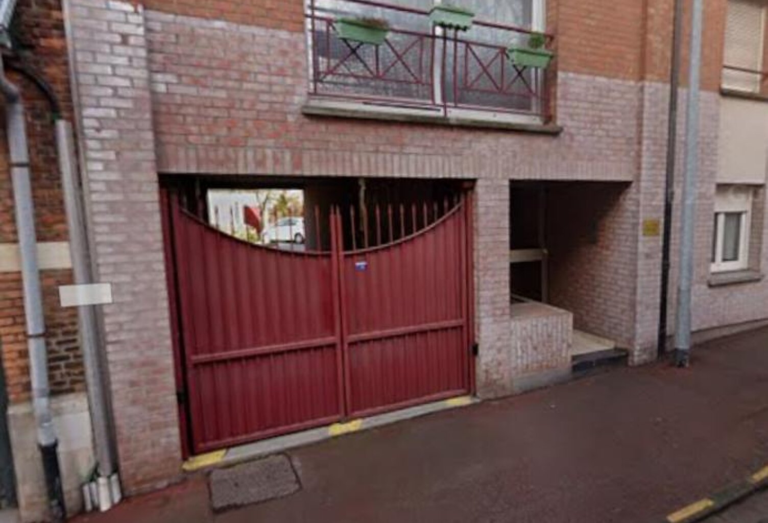Parking — photo 1