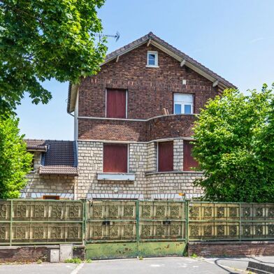 Maison  470000 €