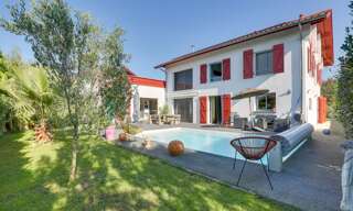 Maison 4 Pièces 150 m² à vendre à Ustaritz (64480)