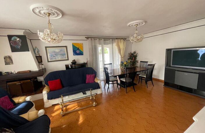 JANAS VILLA 6 PIECES 4 CHAMBRES JARDIN DE 475M² - GARAGE — photo 5